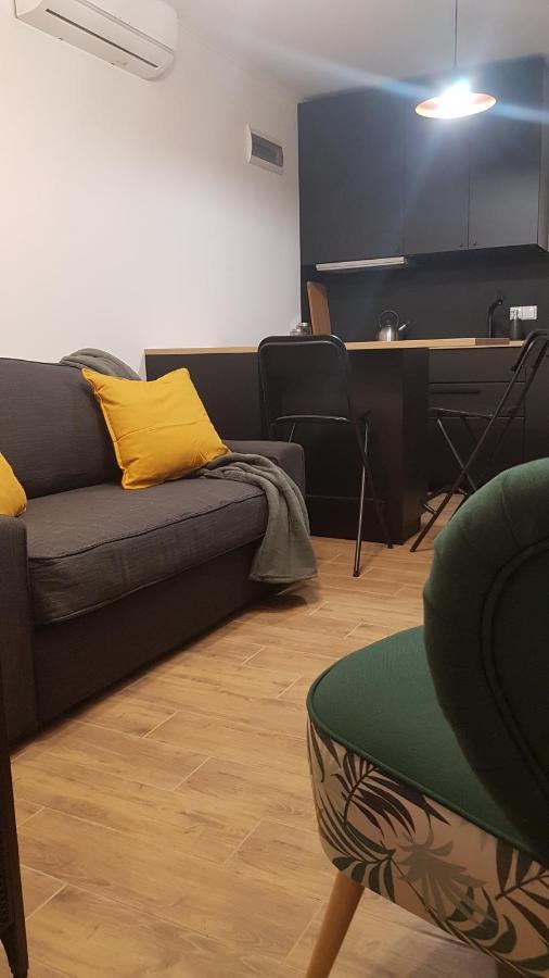 Jh2 M&m Apartment